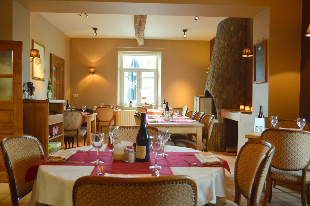 B&B Le Vieux Marronnier Foy-Notre-Dame Exteriör bild