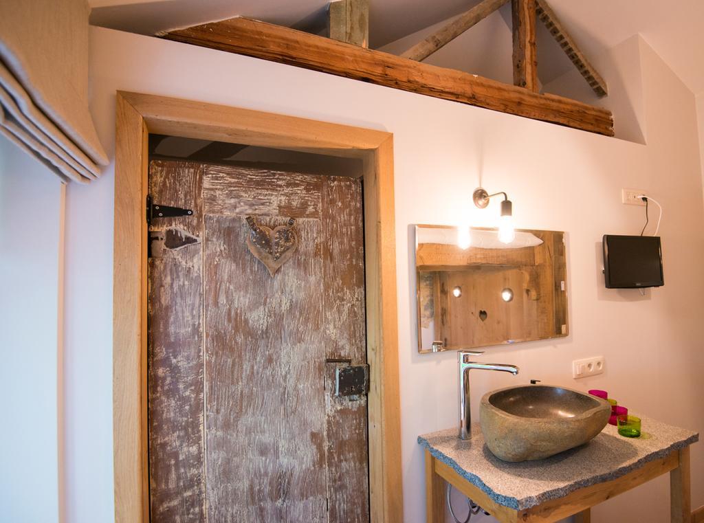 B&B Le Vieux Marronnier Foy-Notre-Dame Exteriör bild